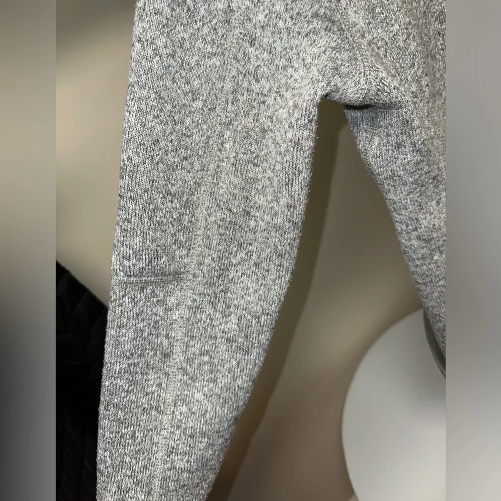 Women’s Small Gray Patagonia Fleece - Picture 12 of 12